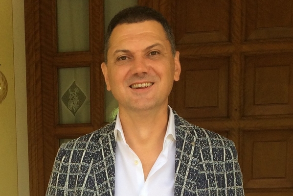 Stefano Perazzetta