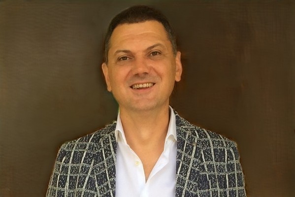 Stefano Perazzetta